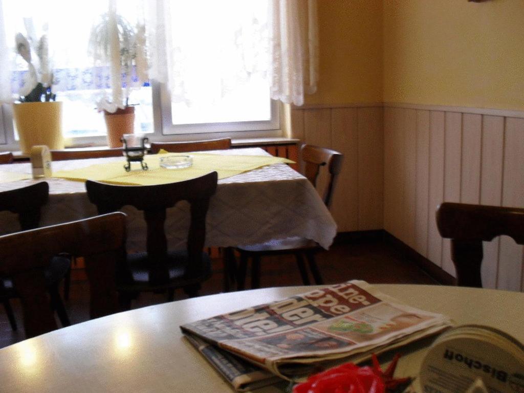 Gasthof Und Pension Mainzer Rad Швецинген Екстериор снимка